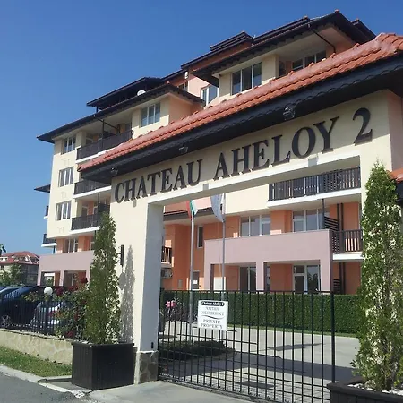 Chateau 2 Studio