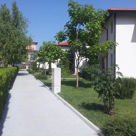 Chateau 2 Studio Aheloy