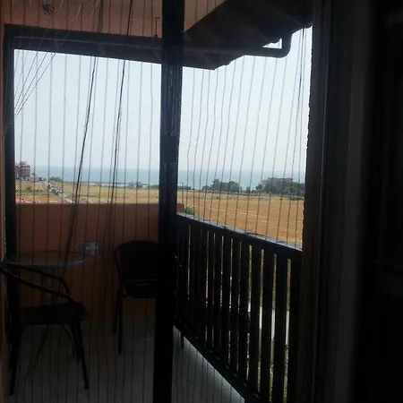 Chateau 2 Studio Daire Aheloy